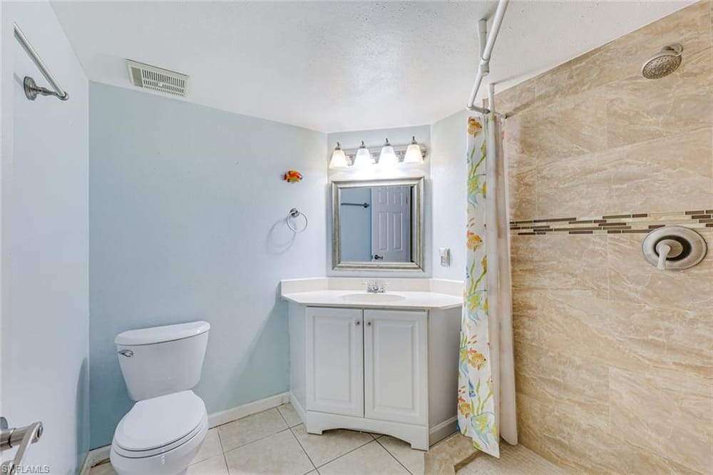 1702 Kings Lake Blvd. 102 – #226022673 - Kings Lake