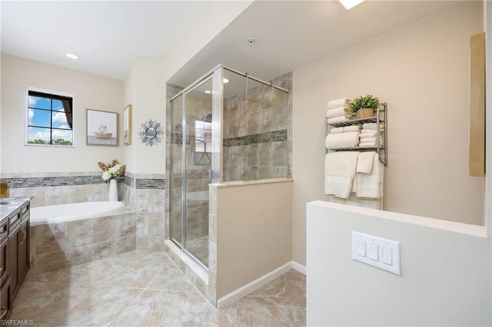 6657 Alden Woods Cir. 201 – #226022772 - Lely Resort