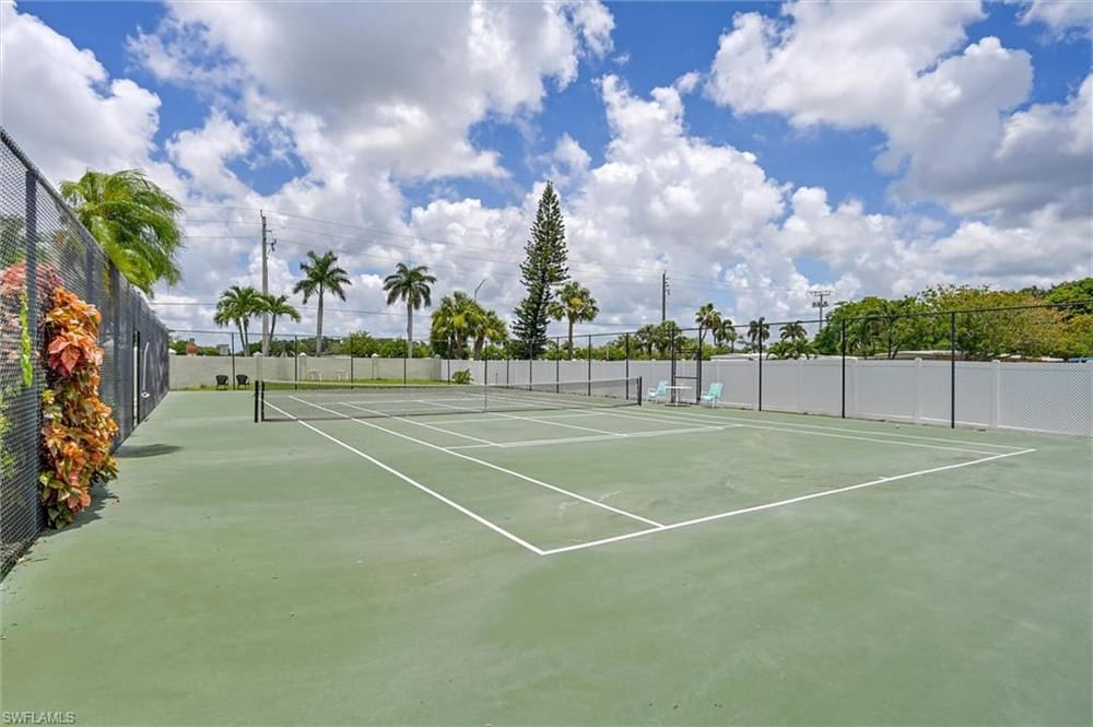 148 Seven Seas Way – #226022831 - Windjammer Village Of Naples