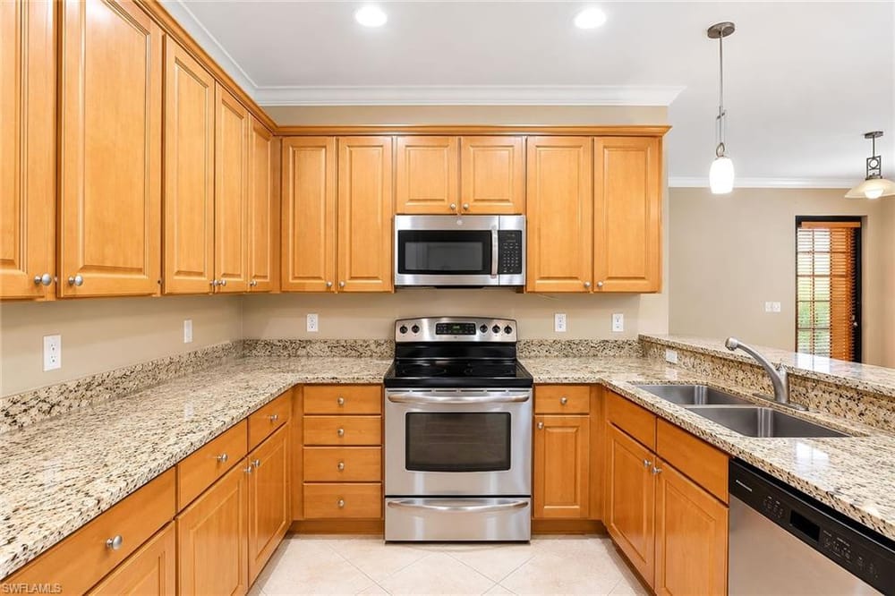 9126 Chula Vista St. 12303 – #226022912 - Lely Resort