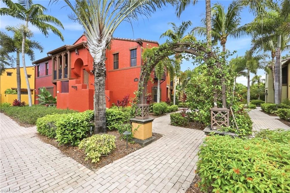 9126 Chula Vista St. 12303 – #226022912 - Lely Resort