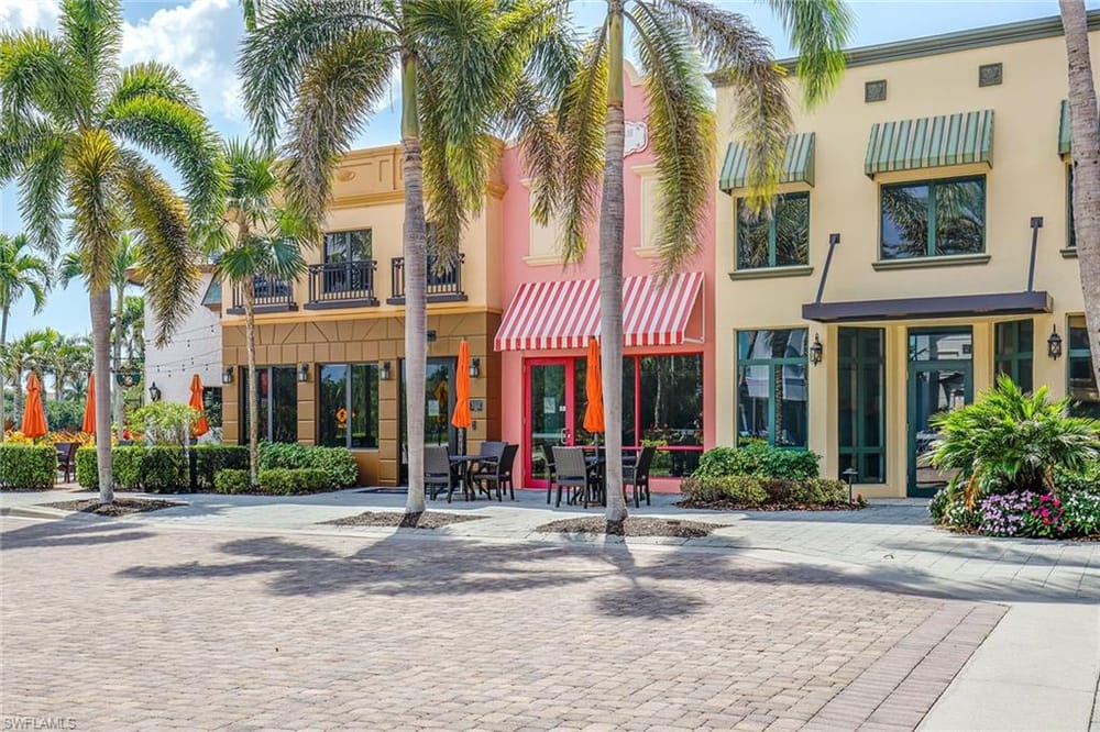 9126 Chula Vista St. 12303 – #226022912 - Lely Resort