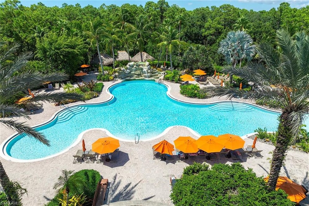 9126 Chula Vista St. 12303 – #226022912 - Lely Resort