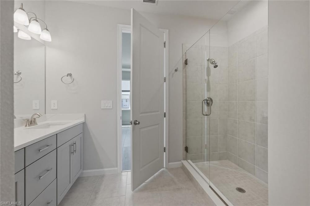 4551 Arboretum Cir. 203 – #226022990 - Arboretum