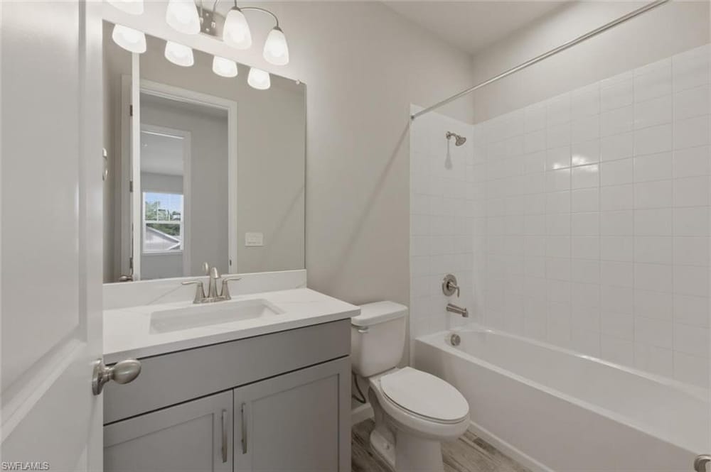 4551 Arboretum Cir. 203 – #226022990 - Arboretum