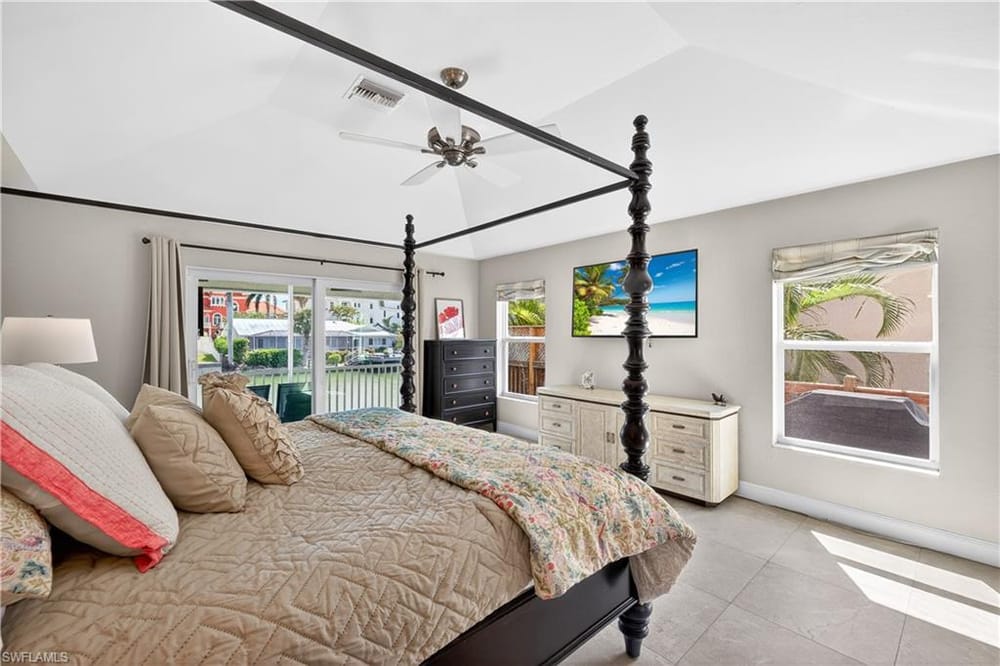 240 Channel Dr. – #226023119 - Vanderbilt Beach