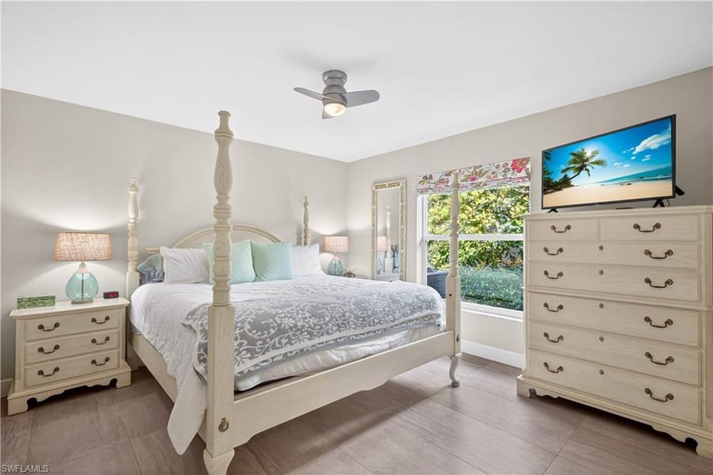 240 Channel Dr. – #226023119 - Vanderbilt Beach
