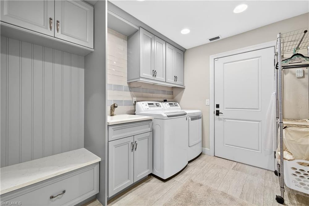 240 Channel Dr. – #226023119 - Vanderbilt Beach