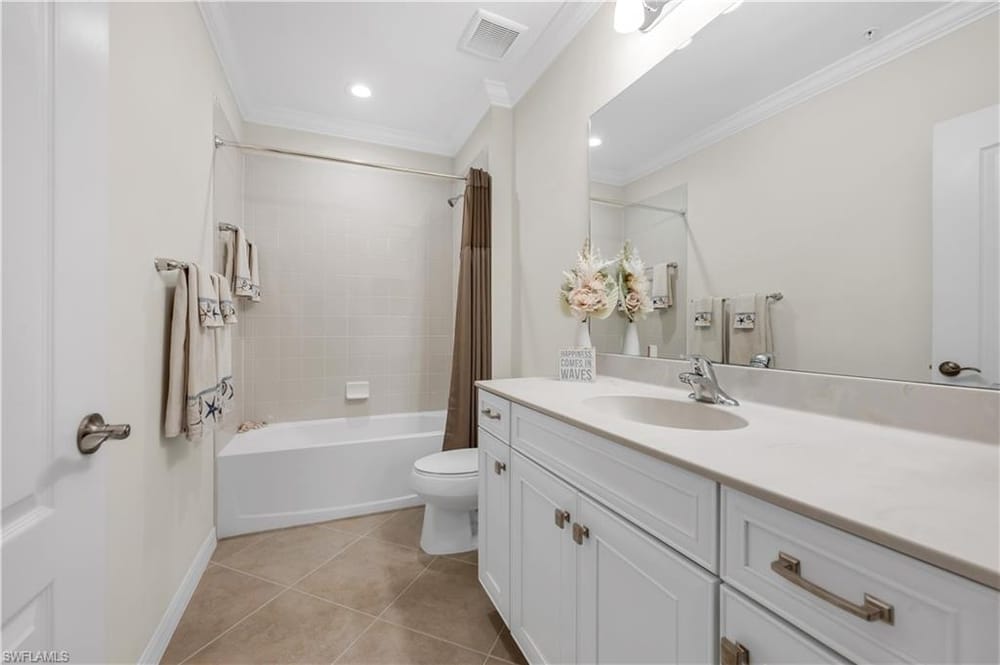 6959 Avalon Cir. 1702 – #226023474 - Avalon