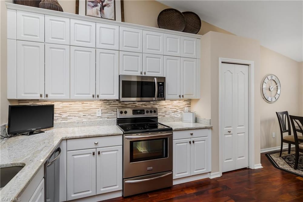 6658 Castlelawn Pl. 9 – #226023610 - Lely Resort