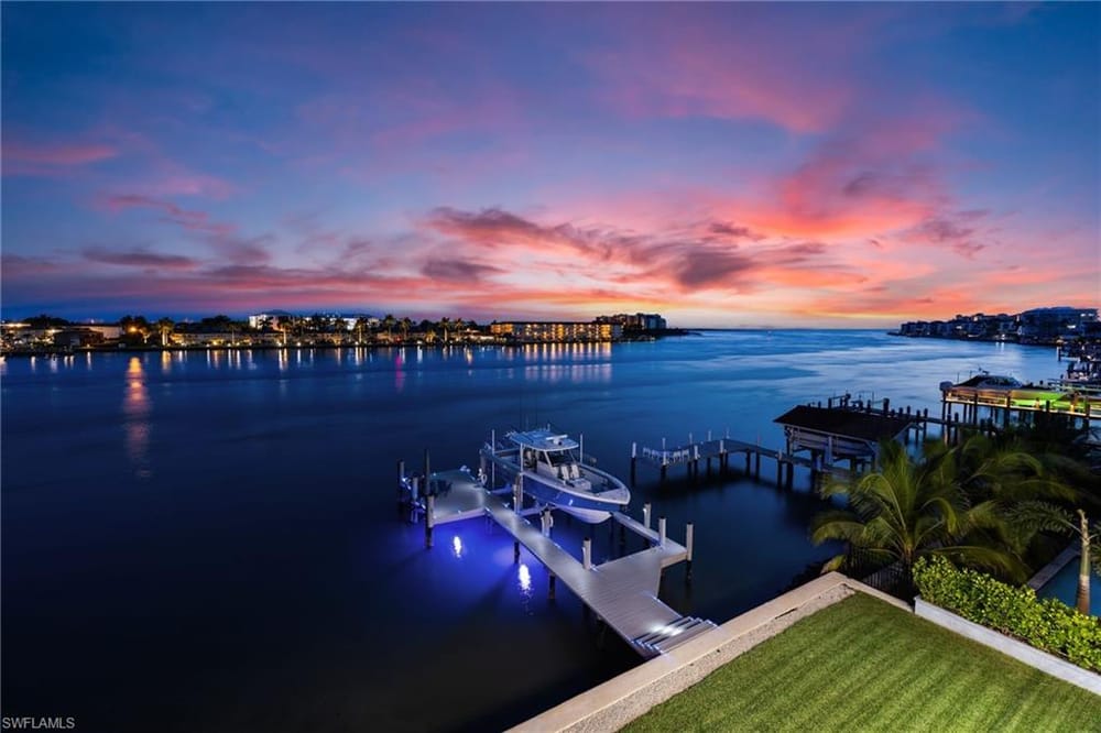 18 Pelican St. E – #226023652 - Isles Of Capri