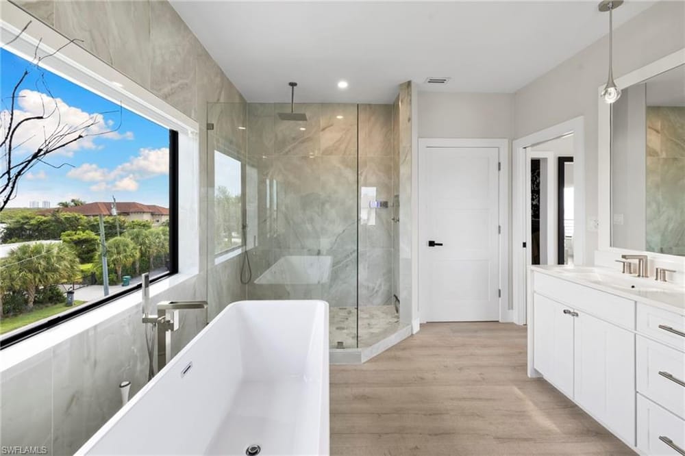 18 Pelican St. E – #226023652 - Isles Of Capri