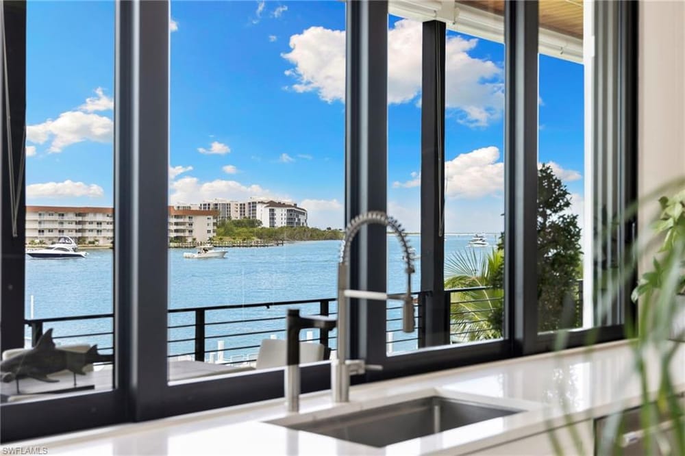 18 Pelican St. E – #226023652 - Isles Of Capri