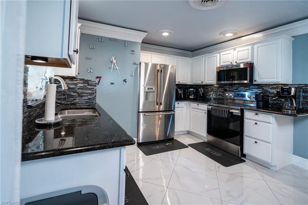 4636 25th Ave. SW – #226023982 - Golden Gate City