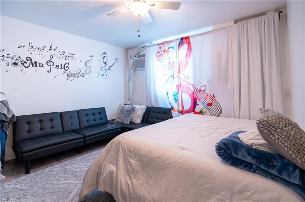 4636 25th Ave. SW – #226023982 - Golden Gate City