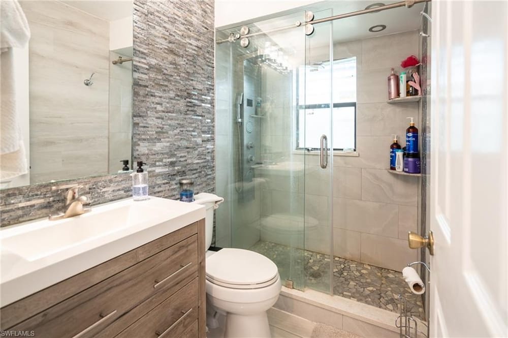 4636 25th Ave. SW – #226023982 - Golden Gate City