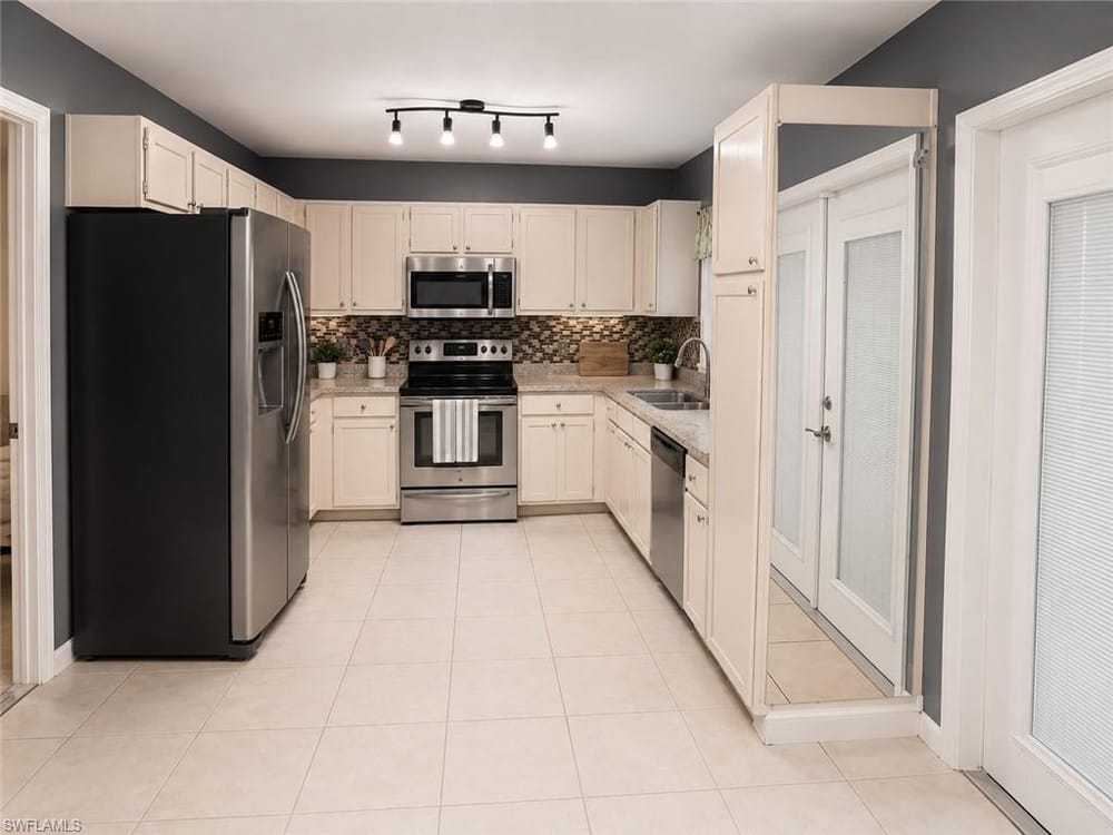 2049 50th St. SW – #226024069 - Golden Gate City