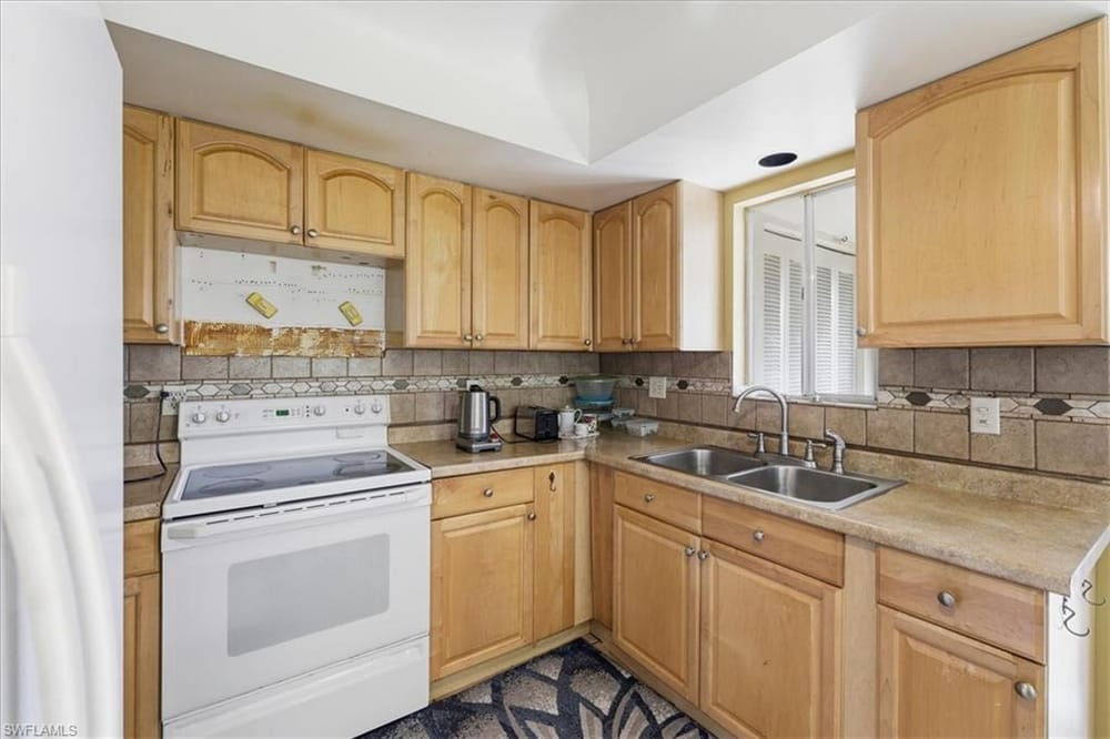 347 Joel Blvd. 203 – #2026027740 - Fairways Condo