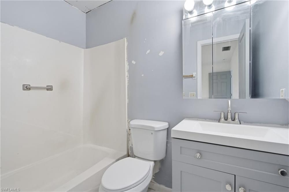 5160 31st Ave. SW – #226024269 - Golden Gate City