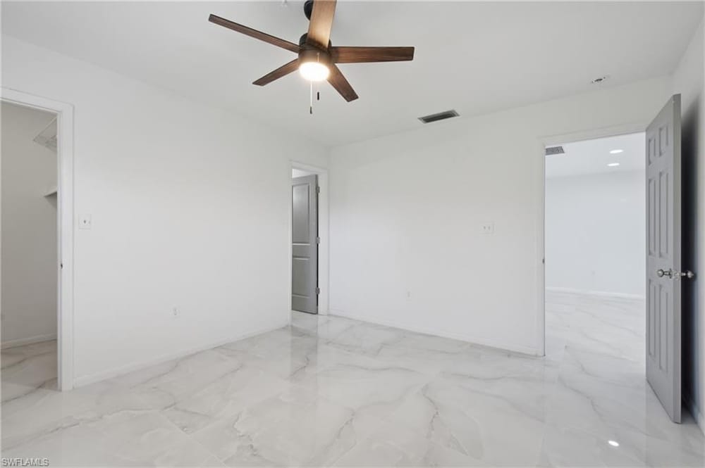 5160 31st Ave. SW – #226024269 - Golden Gate City