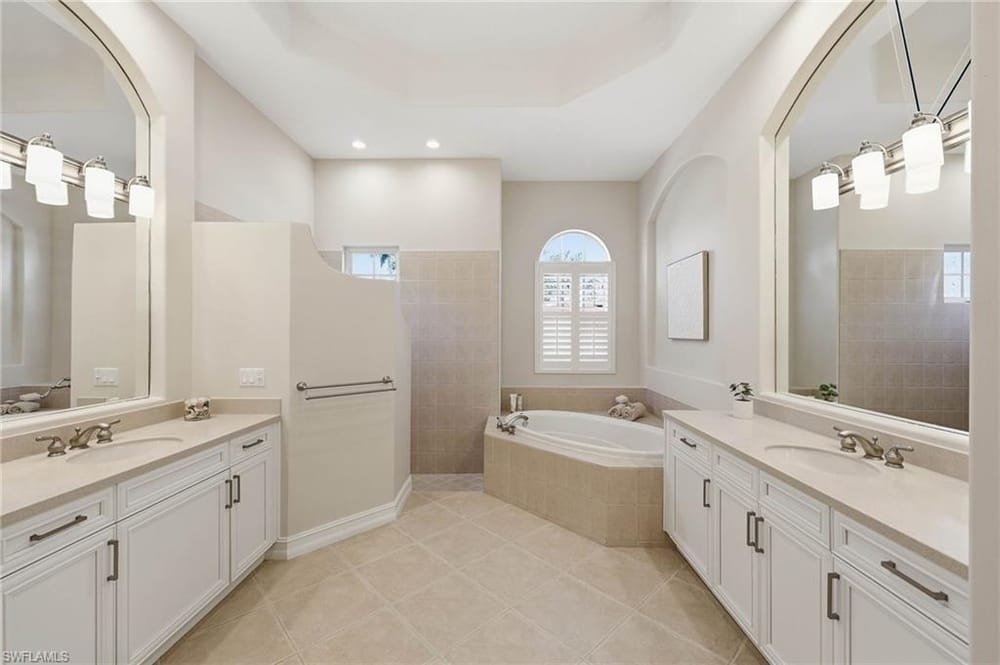 8950 Shenendoah Cir. – #226024401 - Lely Resort
