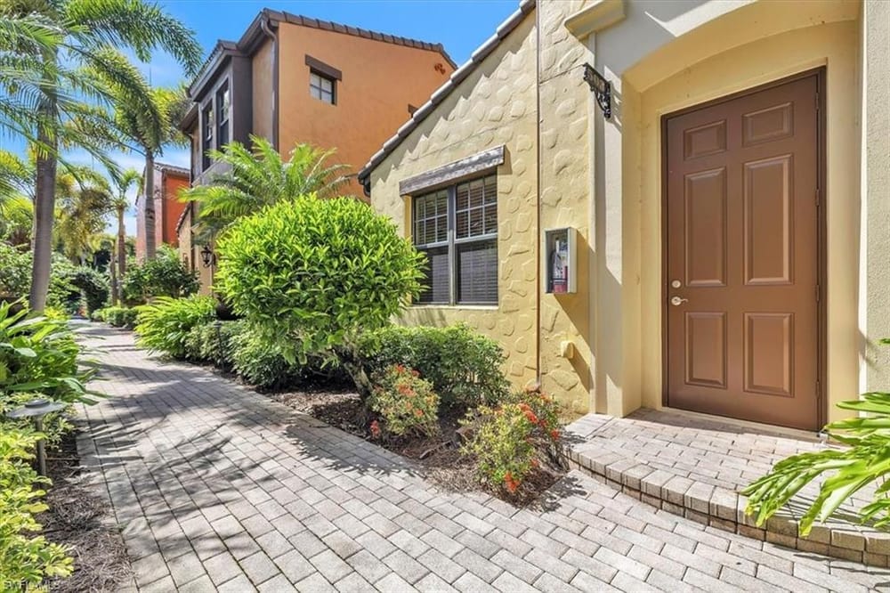 8957 Malibu St. 503 – #226024562 - Lely Resort