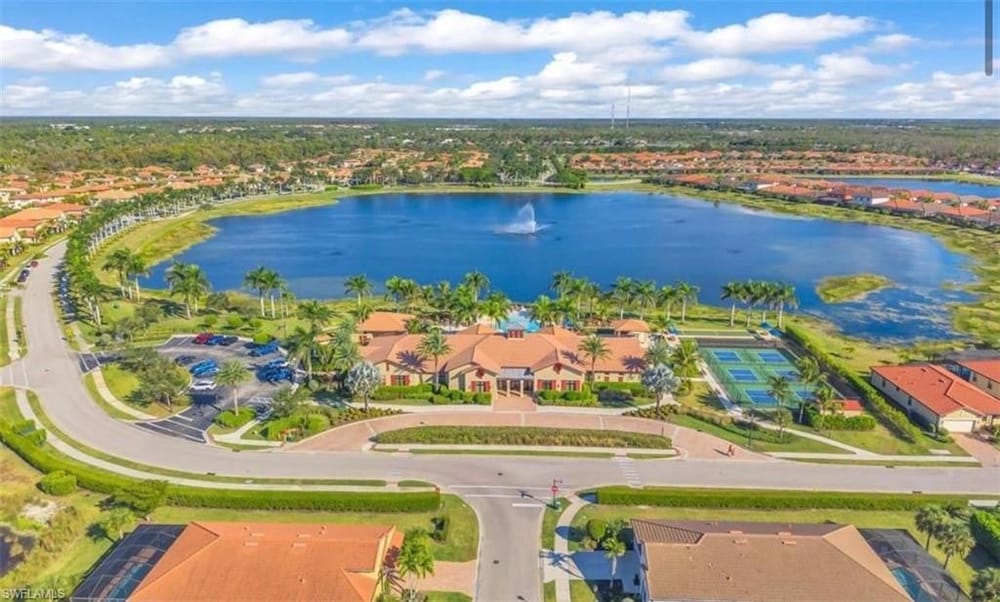 1427 Oceania Dr. S – #226024575 - Artesia