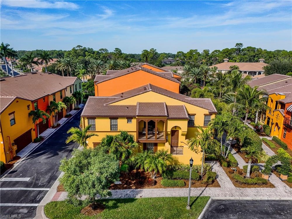 9041 Alturas St. 3803 – #226024620 - Lely Resort