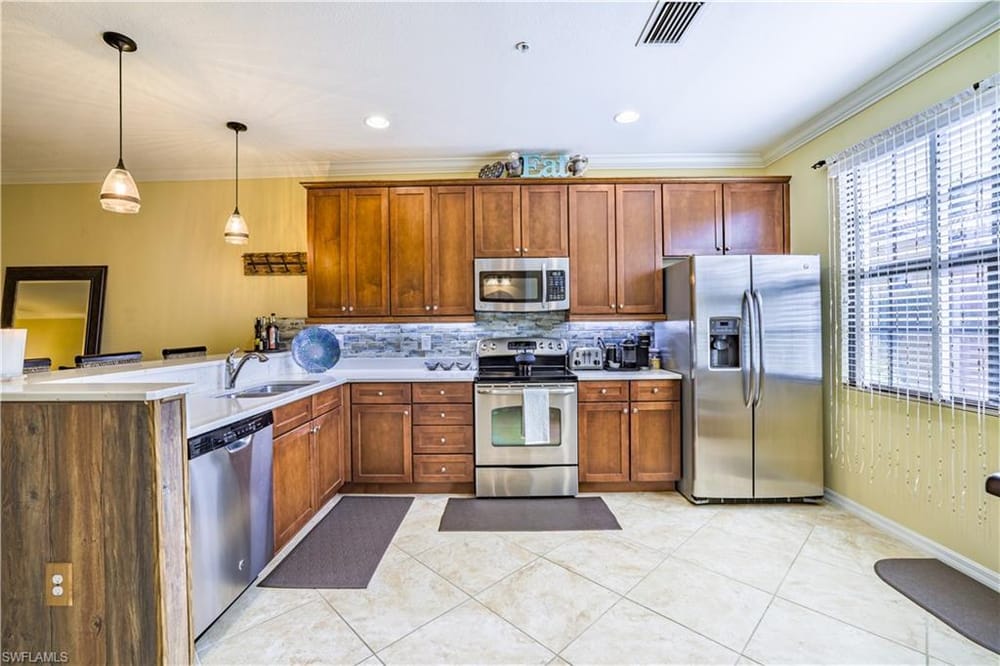 9041 Alturas St. 3803 – #226024620 - Lely Resort