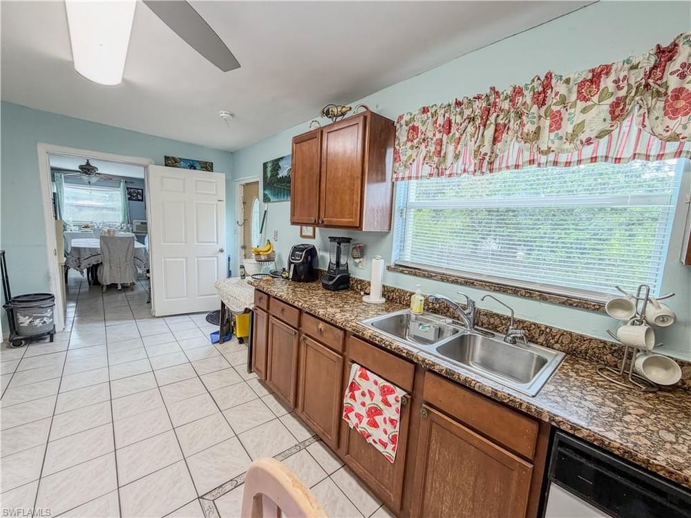 4000 Outer Dr. – #226024676 - Heighland Villa