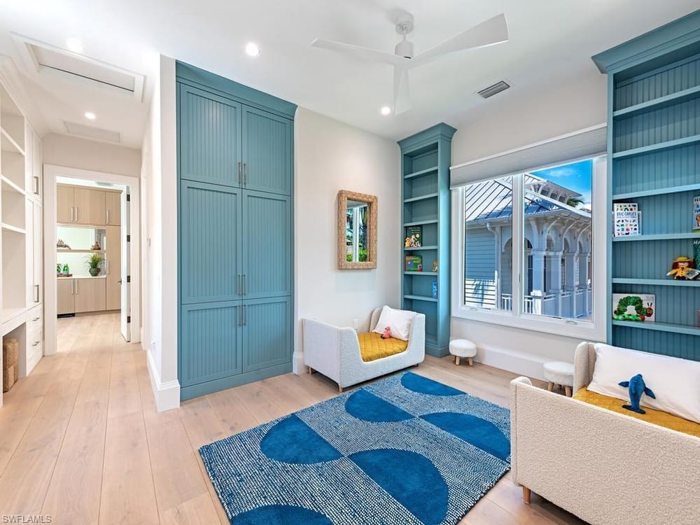 55 13th Ave. S – #226024712 - Olde Naples