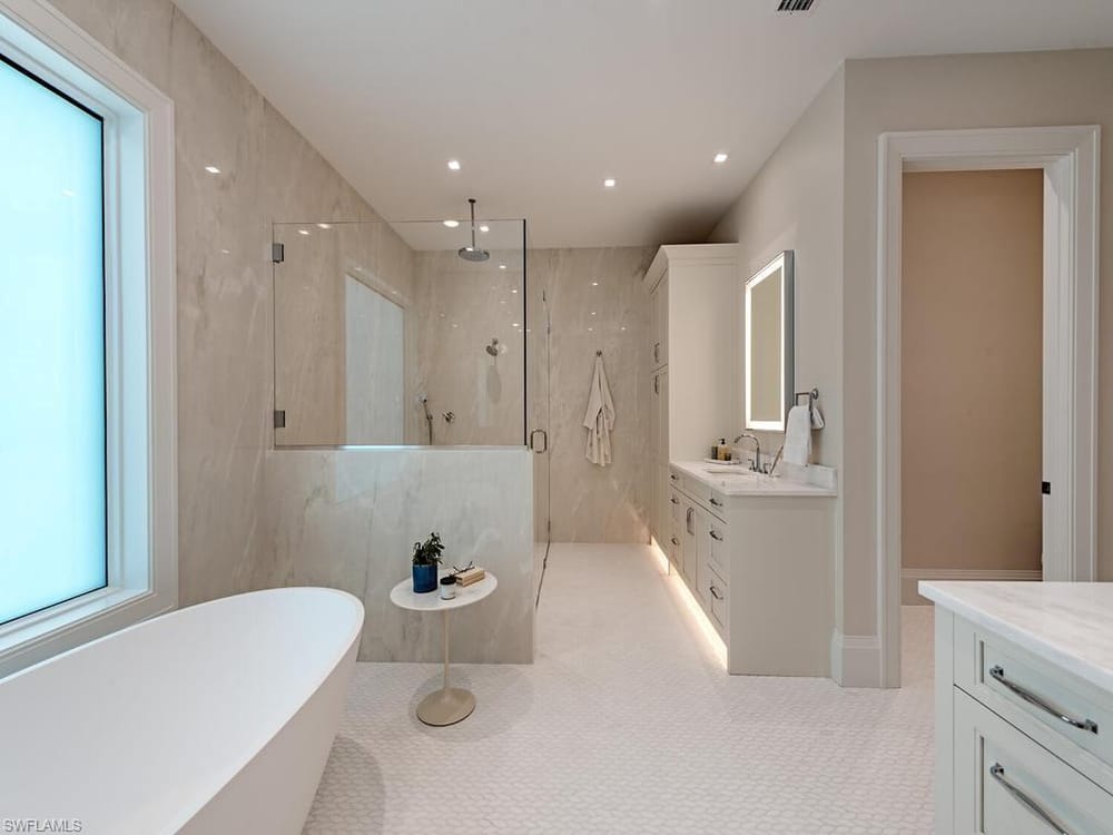 55 13th Ave. S – #226024712 - Olde Naples