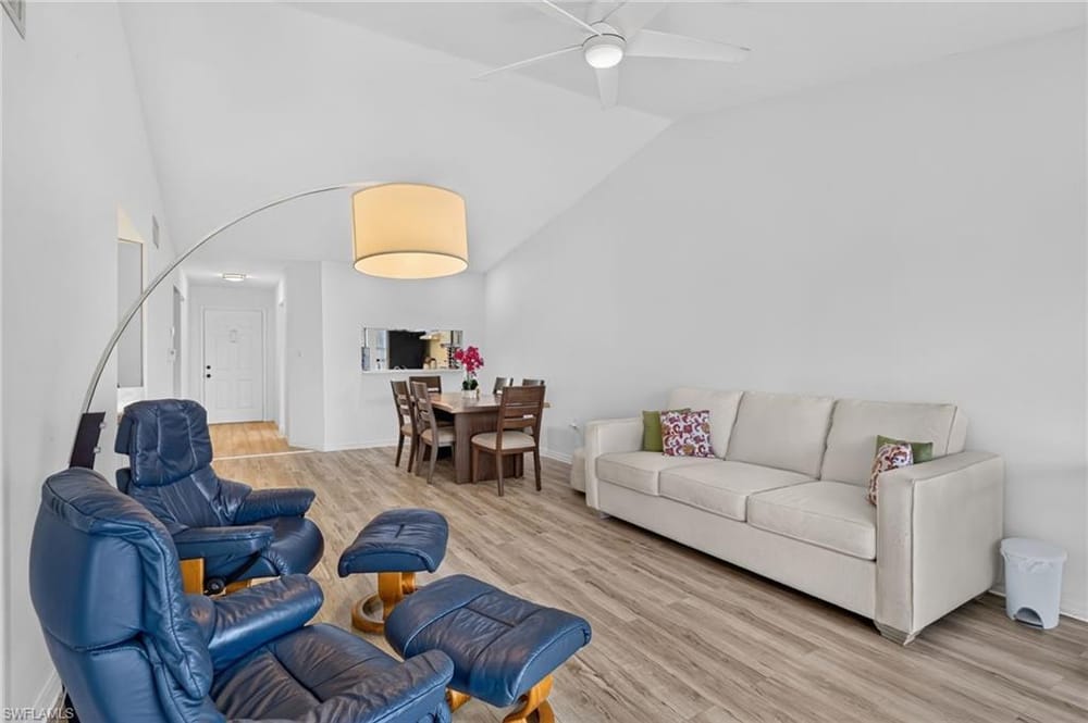 909 Augusta Blvd. 7 – #226024793 - Lely
