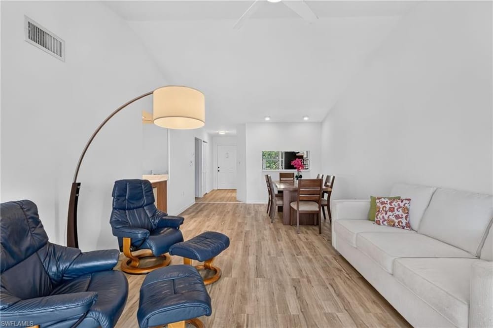 909 Augusta Blvd. 7 – #226024793 - Lely
