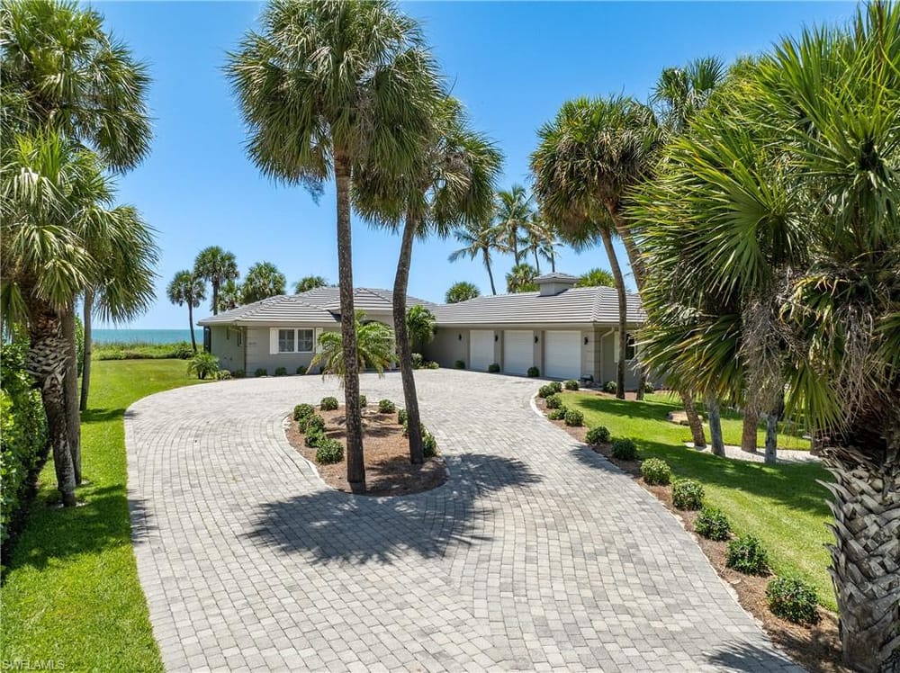 10173 Gulf Shore Dr. – #226024930 - Vanderbilt Beach