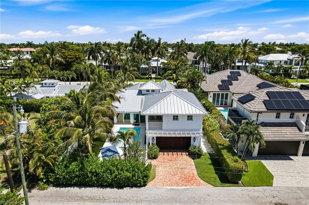 742 11th Ave. S – #226024974 - Olde Naples