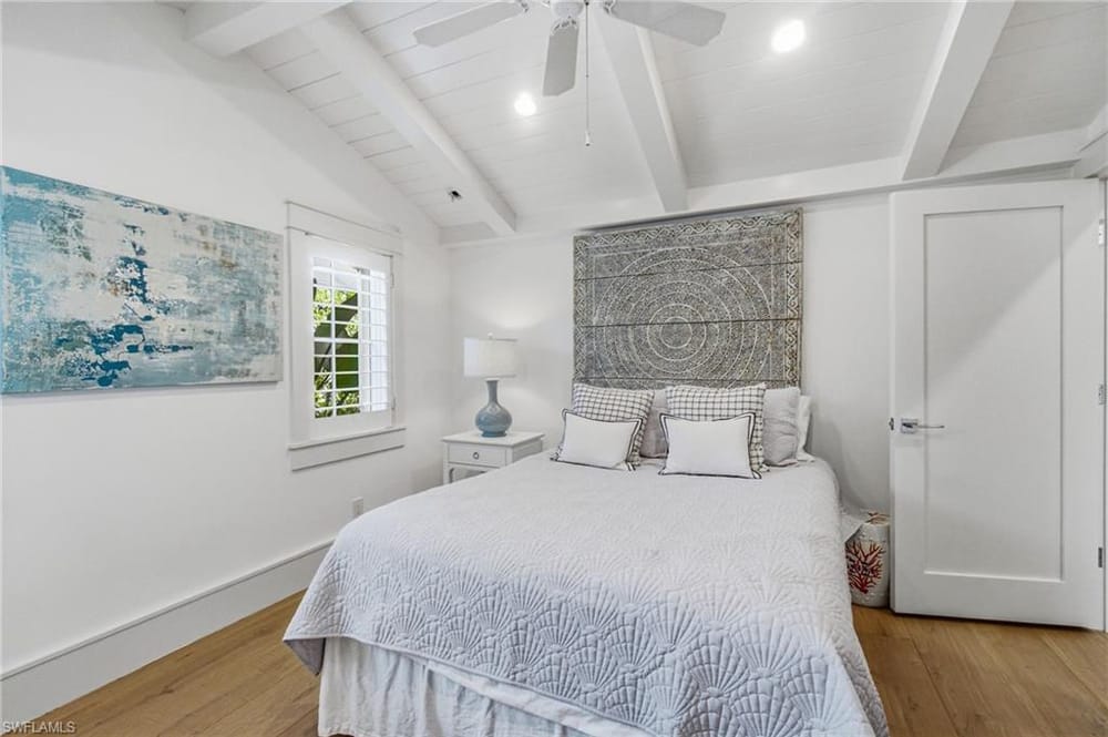 742 11th Ave. S – #226024974 - Olde Naples