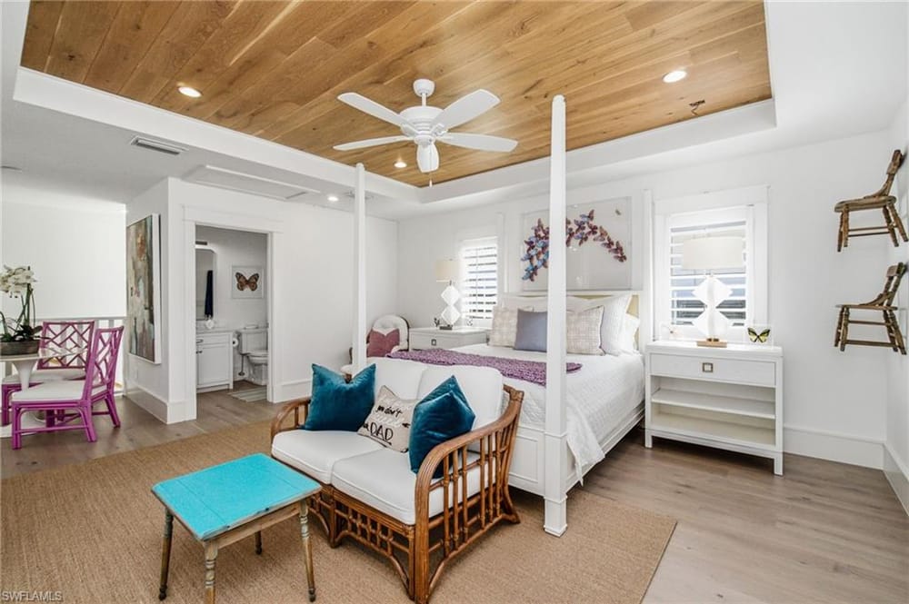 742 11th Ave. S – #226024974 - Olde Naples