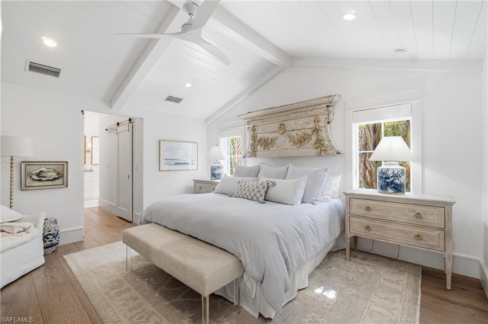 742 11th Ave. S – #226024974 - Olde Naples