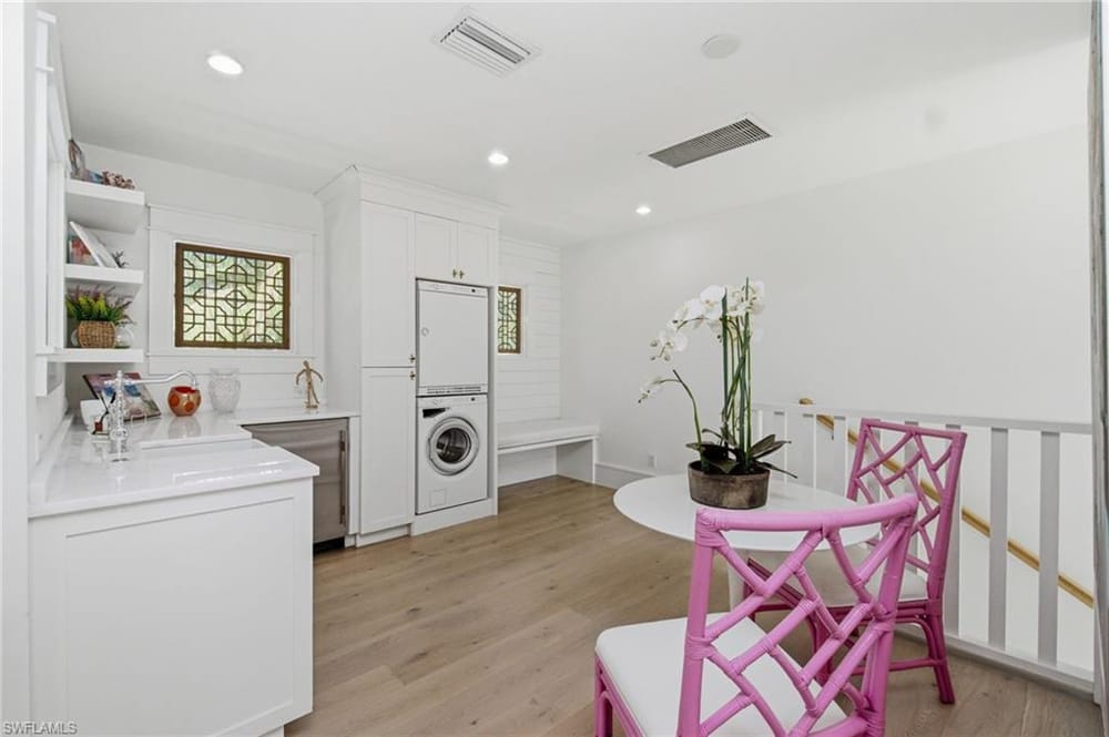 742 11th Ave. S – #226024974 - Olde Naples