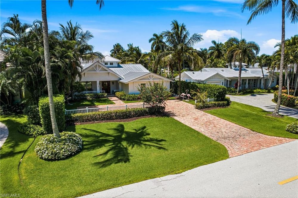742 11th Ave. S – #226024974 - Olde Naples