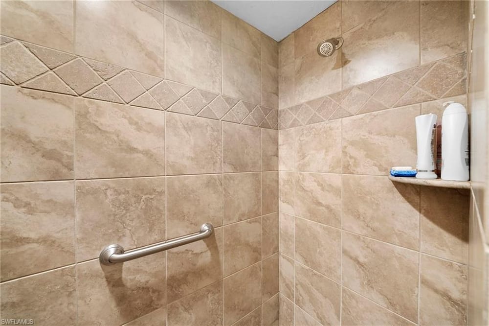 770 Waterford Dr. 202 – #226025022 - Eagle Creek