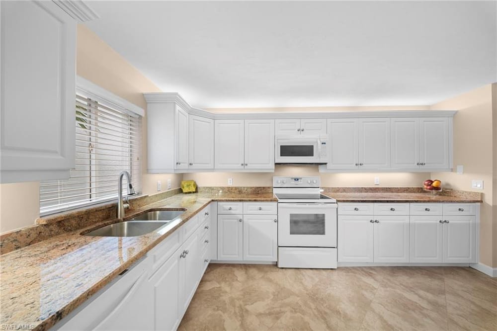 770 Waterford Dr. 202 – #226025022 - Eagle Creek