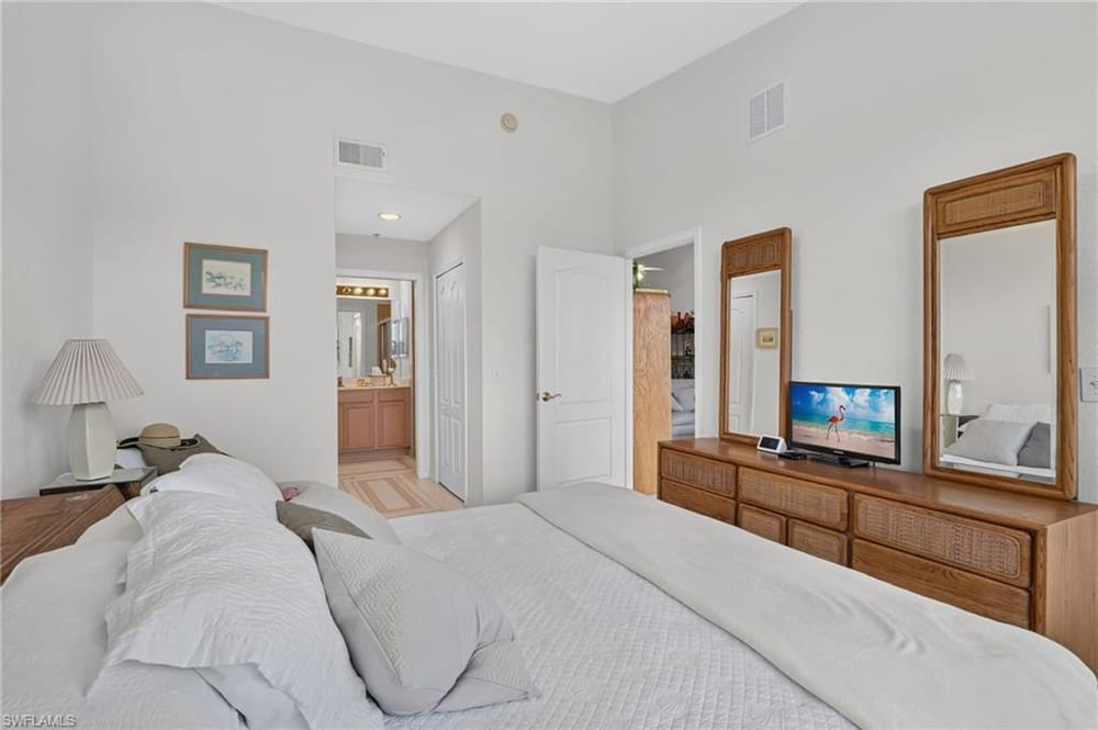 6820 Sterling Greens Pl. 402 – #2026028647 - Glen Eagle