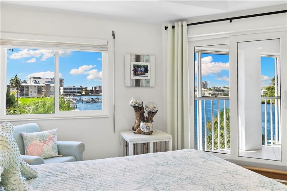 9101 Vanderbilt Dr. 302 – #226025103 - Vanderbilt Beach