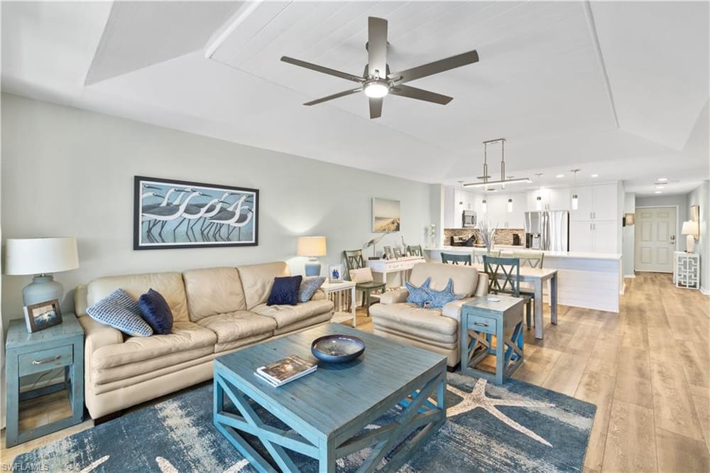 9101 Vanderbilt Dr. 302 – #226025103 - Vanderbilt Beach