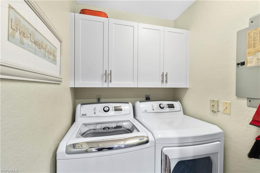 9101 Vanderbilt Dr. 302 – #226025103 - Vanderbilt Beach