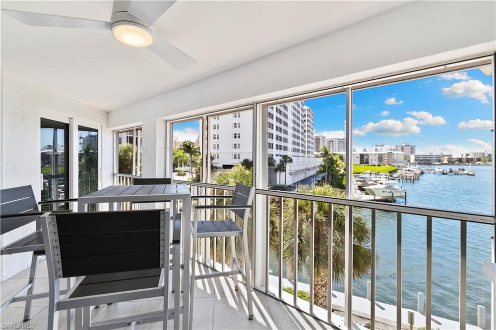 9101 Vanderbilt Dr. 302 – #226025103 - Vanderbilt Beach