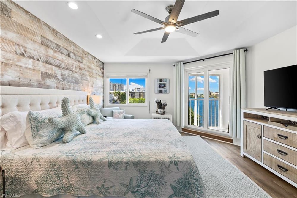 9101 Vanderbilt Dr. 302 – #226025103 - Vanderbilt Beach