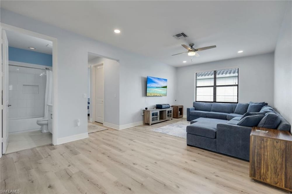 4500 Aurora St. – #226025217 - Stonecreek